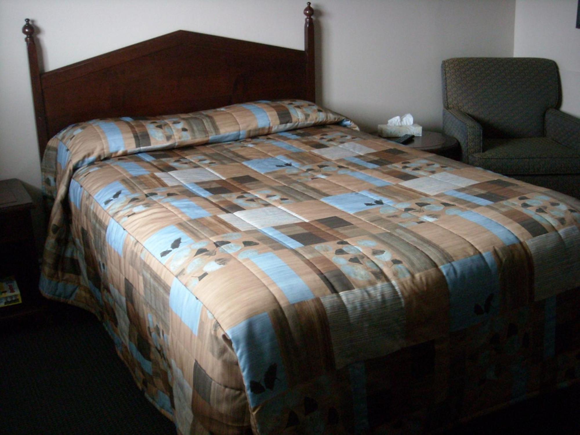 Grand Motel Saint-Hubert Longueuil Eksteriør billede