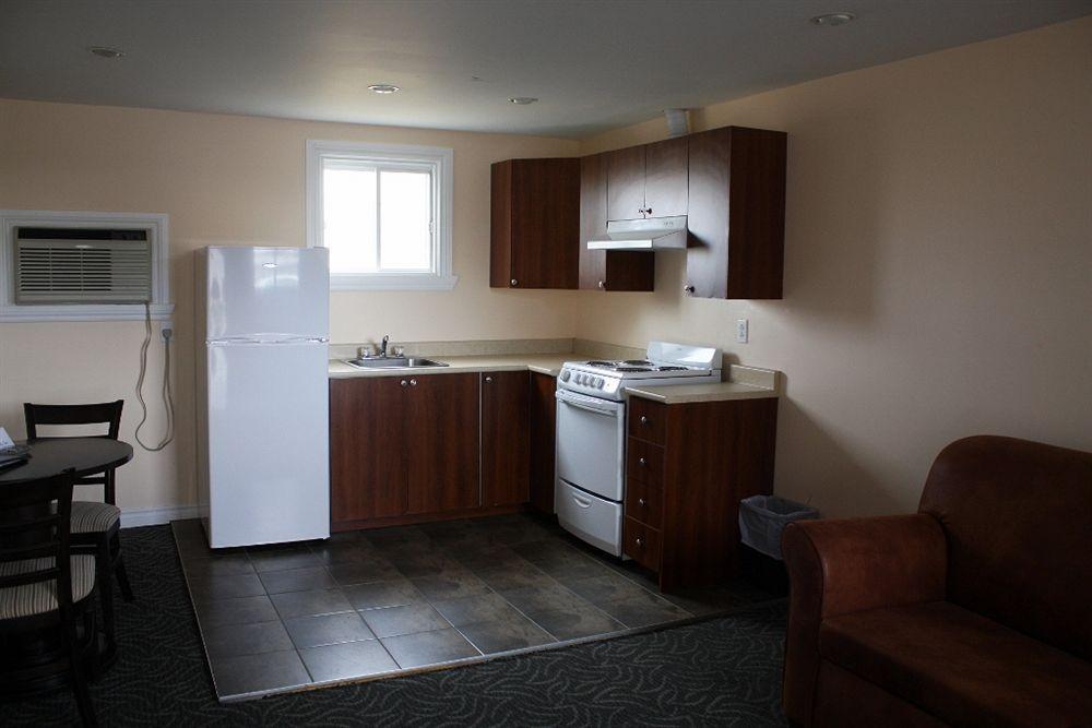 Grand Motel Saint-Hubert Longueuil Eksteriør billede